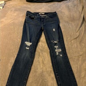 Women’s Levi jeans.